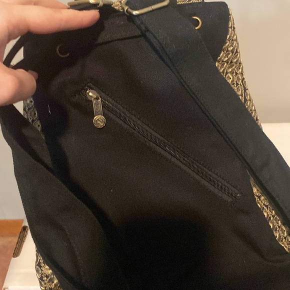 Back pack - Picture 3 of 3
